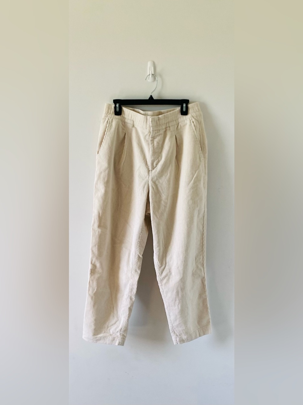 GAP Vintage Cream Wide Wale Corduroy Pants Pleated High Waist Elastic Back L EUC